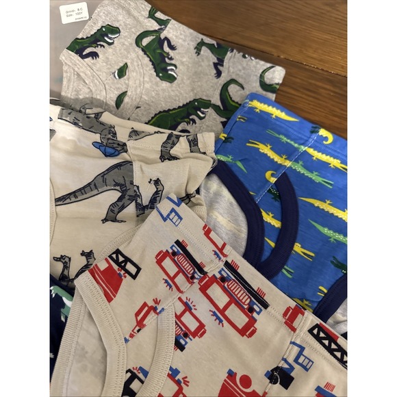 New 8 Pack animal, truck, camo, robot, Boys' 100% Cotton Briefs Size 2T/3T. - Picture 3 of 6